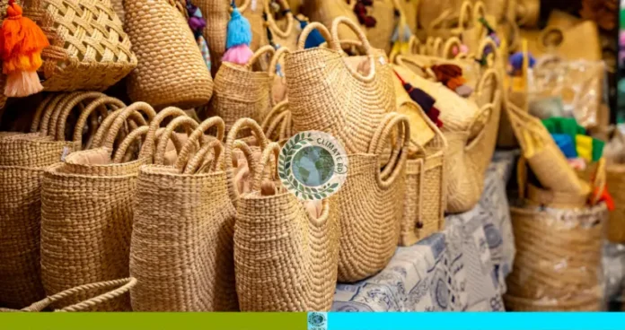 পাটজাত পণ্য এক শক্তিশালী অস্ত্র